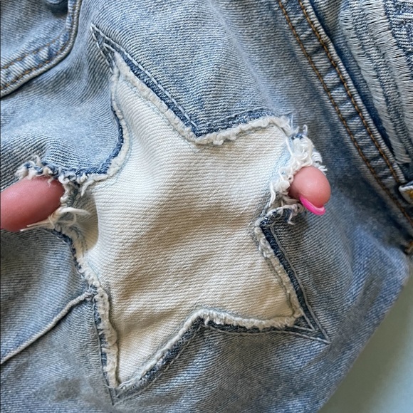 Revice Uptown/Almost famous star butt jeans. - Picture 2 of 5